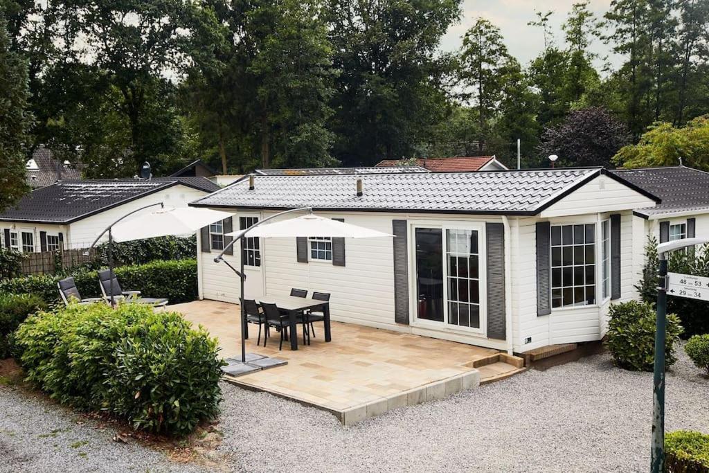 4 Persons Valkenbosch Situated In The Forested Area Apartamento